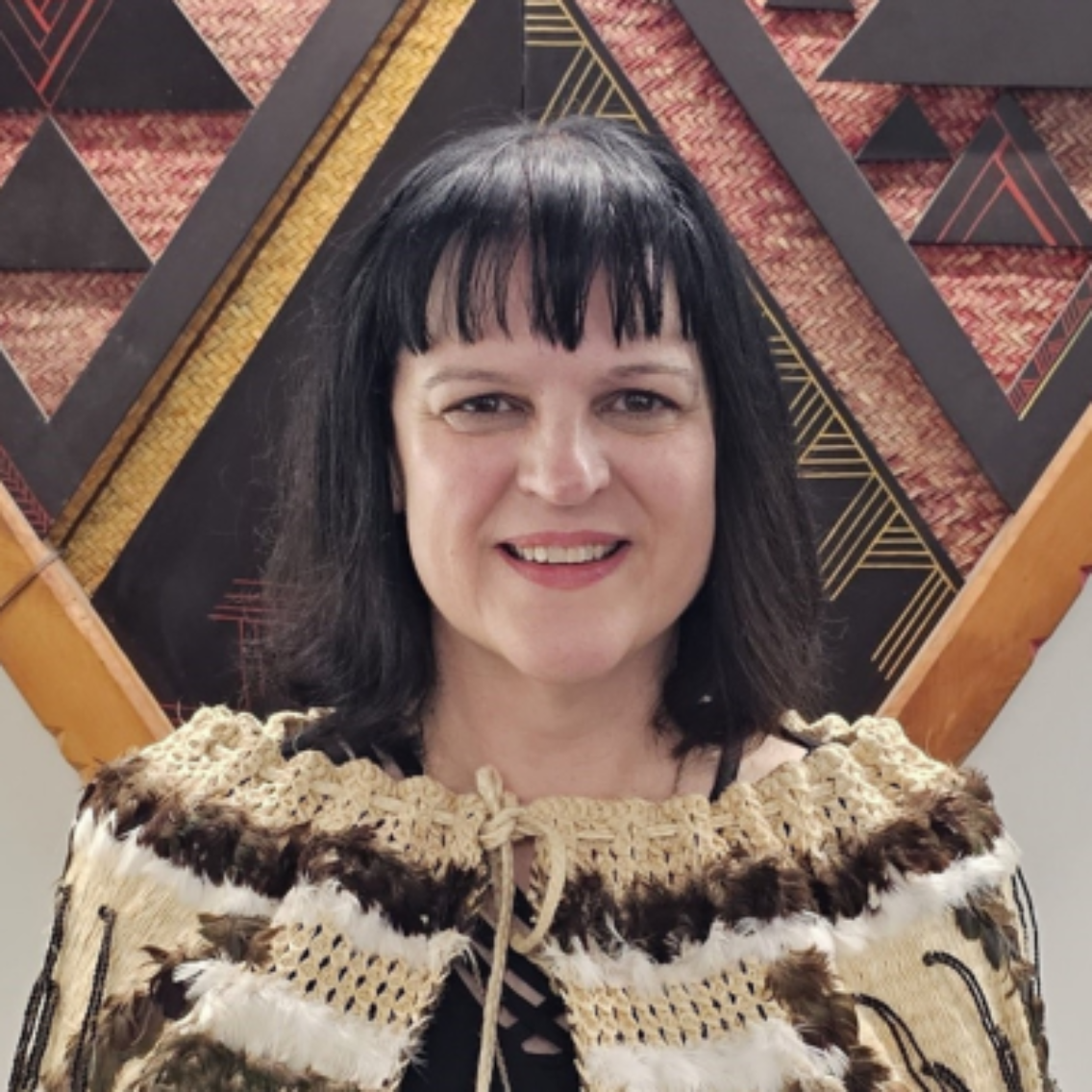 LGNZ25 Gretchen La Roche